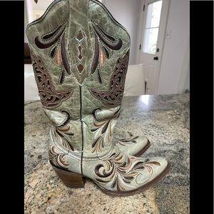 Corral Women’s Embroidered Boots